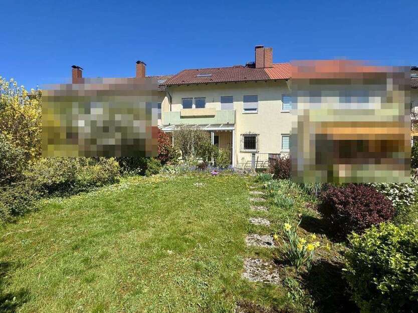 Haus zum Kaufen in Eschborn 690.000 € 134.28 m²