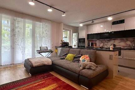 Vollmöblierte 3-Zimmer-Wohnung mit EBK, Terrasse, TG-Stellplatz & E-Ladesäule - ideal für Familien! 3 zimmer