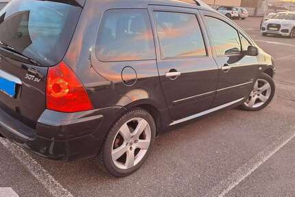 Peugeot 307 247.027 km 2.900 € Frankfurt am Main 65934