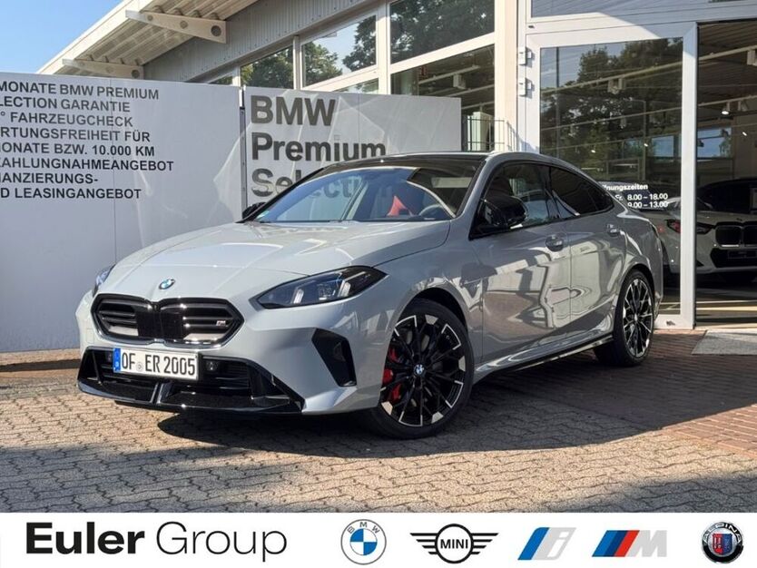 M235