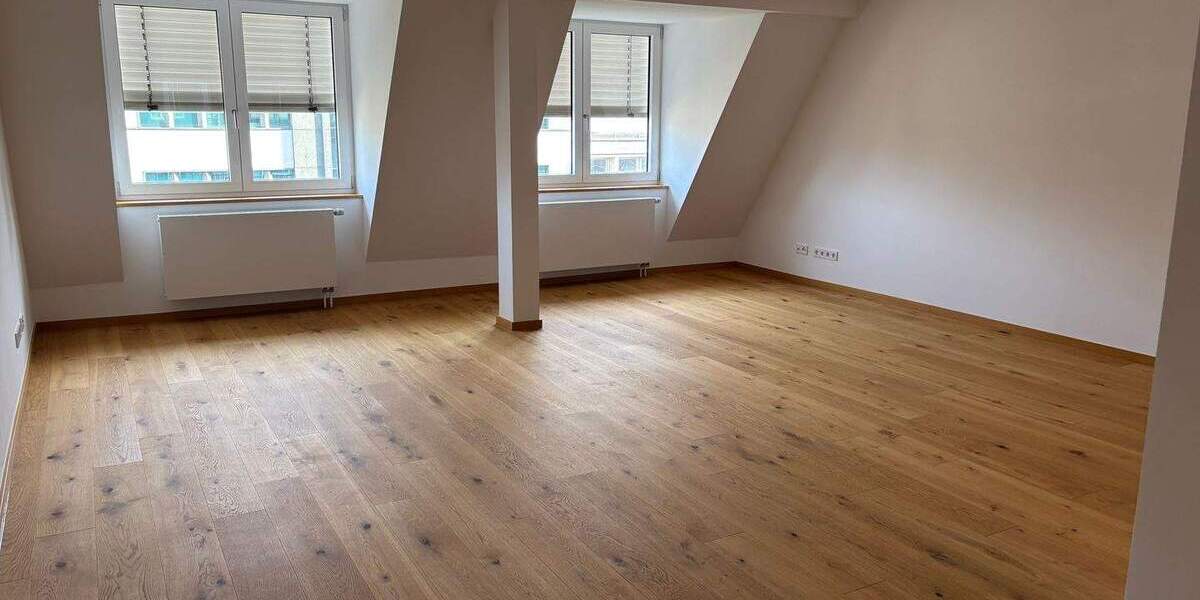 Etagenwohnung Frankfurt am Main Innenstadt - 2 Zimmer, 92 m&sup2;, 1.995&euro; | Angebot:25302779