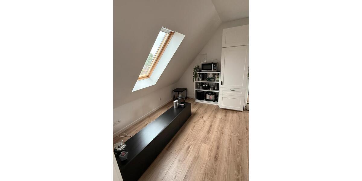 Dachgeschoßwohnung Hanau - 2 Zimmer, 45 m&sup2;, 880&euro; | Angebot:26477114