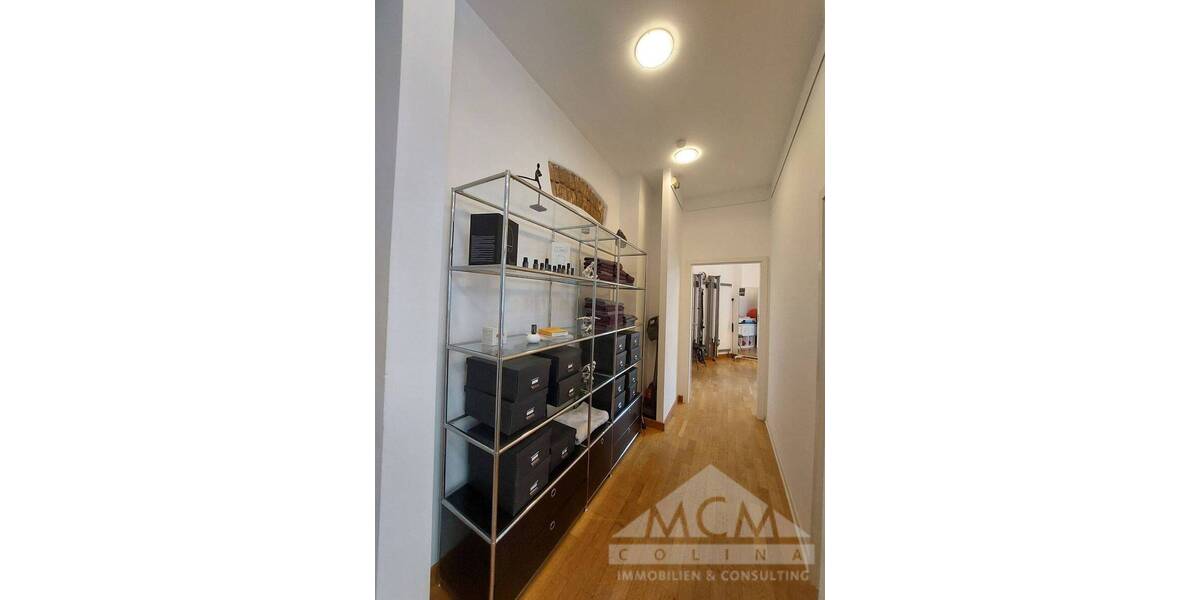 @MCM Eckladen Büro mit vielen Möglichkeiten im Nordend 4 zimmer