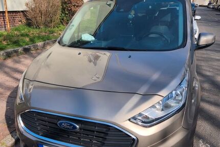 Ford Tourneo Connect 80.222 km 14.200 &euro; Frankfurt am Main 60486