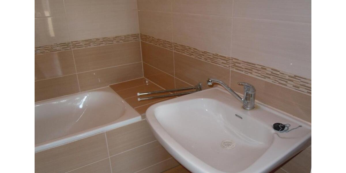 Etagenwohnung Aschaffenburg Damm - 2 Zimmer, 59 m&sup2;, 211.000&euro; | Angebot:26396681