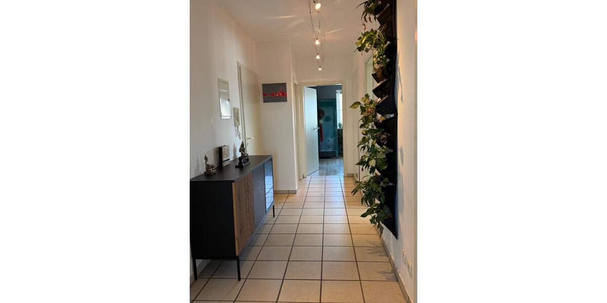 Dachgeschoßwohnung Münster (Hessen) - 3 Zimmer, 81 m&sup2;, 1.000&euro; | Angebot:26272083