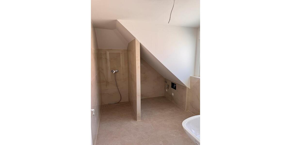 Dachgeschoßwohnung Rüsselsheim am Main - 2 Zimmer, 55 m&sup2;, 1.150&euro; | Angebot:26270795