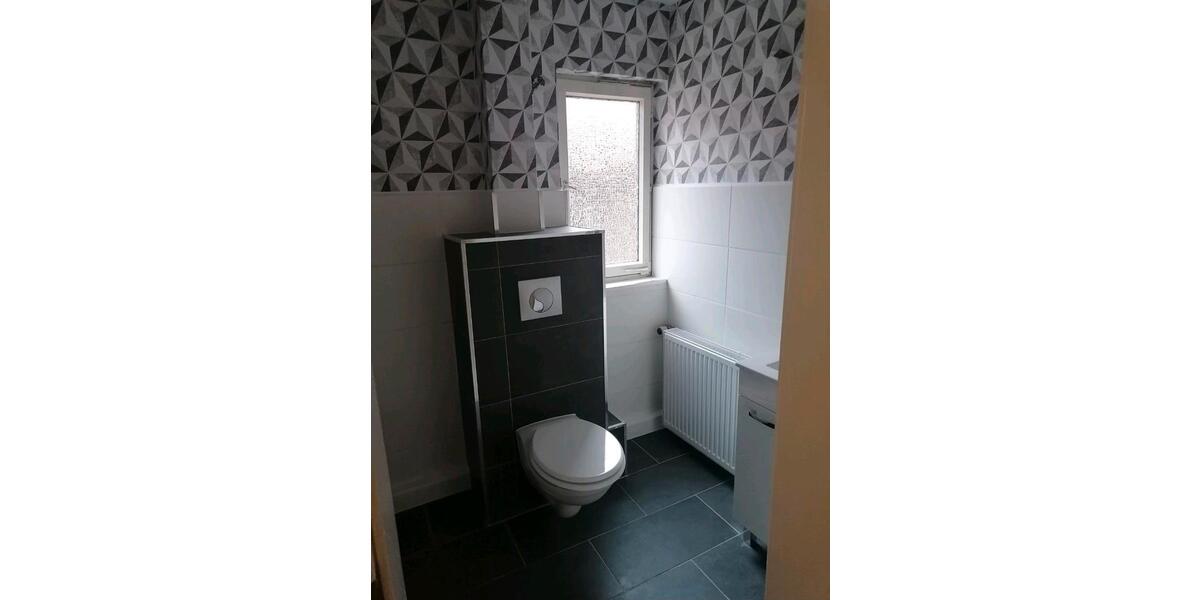 Einfamilienhaus Hanau - 6 Zimmer, 160 m&sup2;, 1.300&euro; | Angebot:26327927