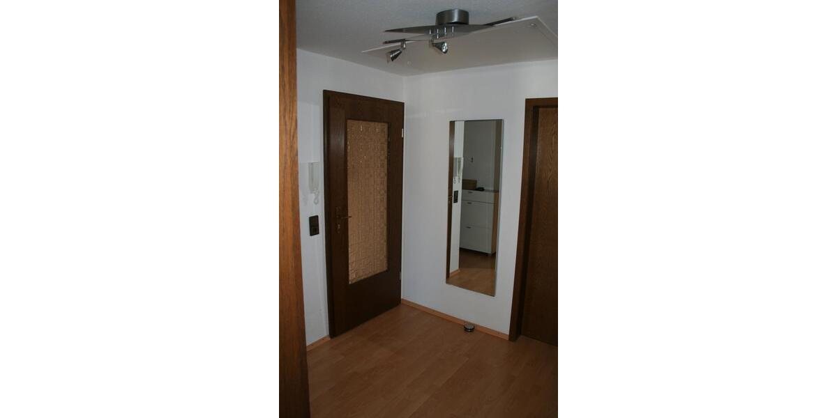 Dachgeschoßwohnung Dreieich - 2 Zimmer, 80 m&sup2;, 1.050&euro; | Angebot:25968053