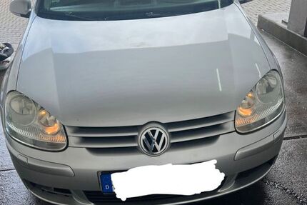 VW Golf 243.000 km 1.300 &euro; Kelsterbach 65451