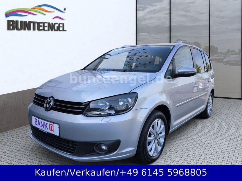 VW Touran 158.000 km 6.990 € Flörsheim am Main 65439