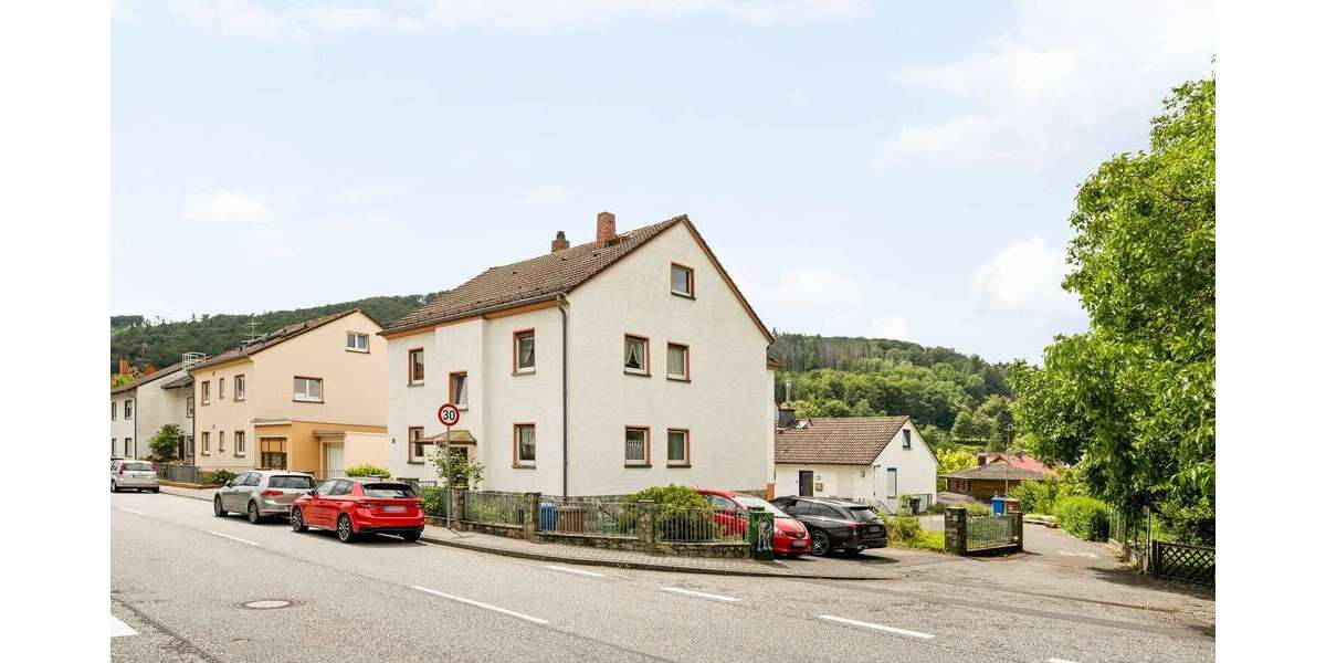 Einfamilienhaus Eppstein - 8 Zimmer, 213 m&sup2;, 458.000&euro; | Angebot:27025307