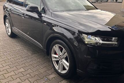 Audi Q7 210.000 km 23.500 &euro; Obertshausen 63179