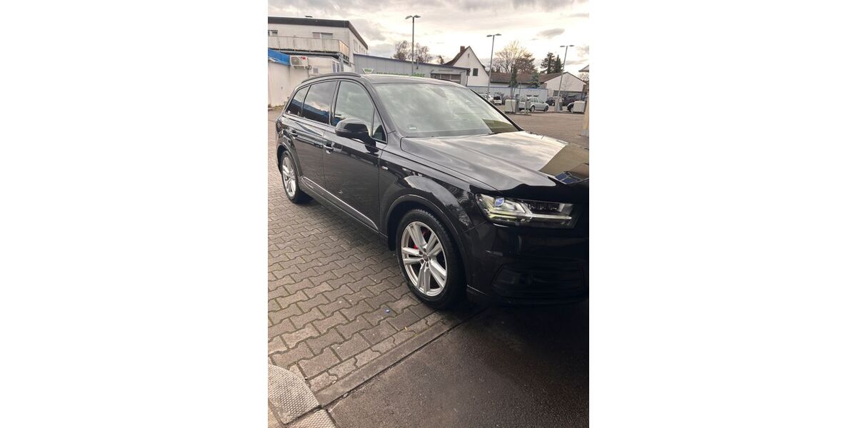 Audi Q7 210.000 km 23.500 &euro; Obertshausen 63179