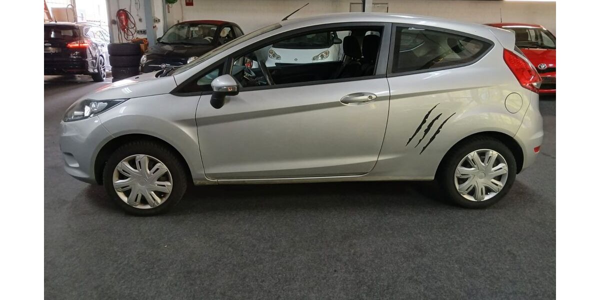 Ford Fiesta 179.380 km 2.490 &euro; Rüsselsheim 65428