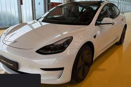 Tesla Model 3 35.521 km 26.600 &euro; Hanau 63457