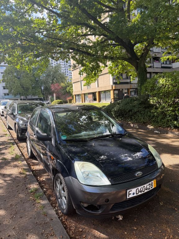 Ford Fiesta 200.000 km 1.380 € Frankfurt 60528
