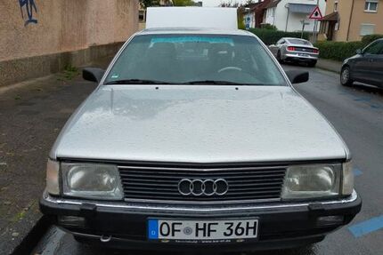 Audi 100 182.000 km 5.000 € Offenbach 63075