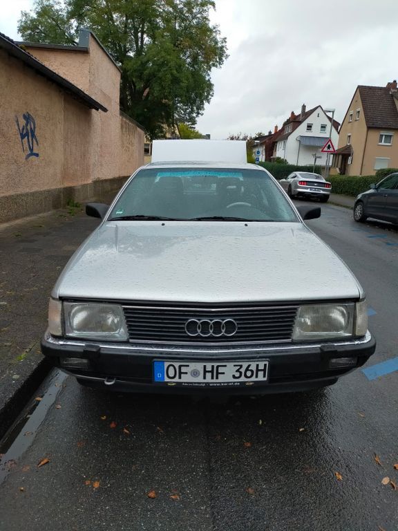 Audi 100 182.000 km 5.000 € Offenbach 63075