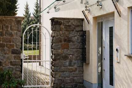 Wohnung Schöneck - 5 Zimmer, 150 m&sup2;, 1.550&euro; | Angebot:26109245