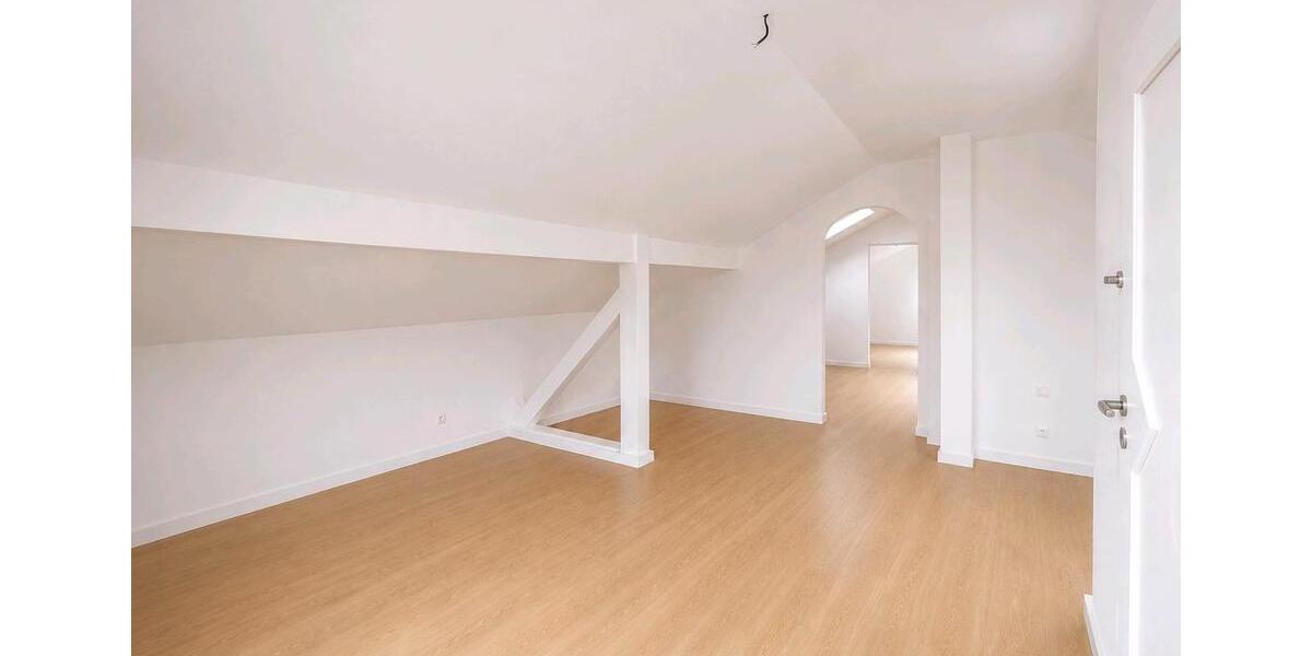 Dachgeschoßwohnung Nidderau - 2 Zimmer, 60 m&sup2;, 195.000&euro; | Angebot:27281938