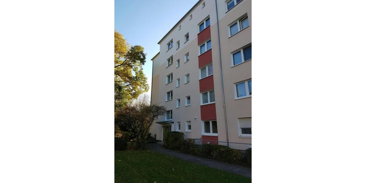 Sparen und genießen: Wärmedämmung und sanierte Balkone! 3 zimmer