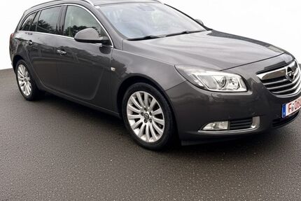 Opel Insignia 196.000 km 4.700 &euro; FRANKFURT 65933