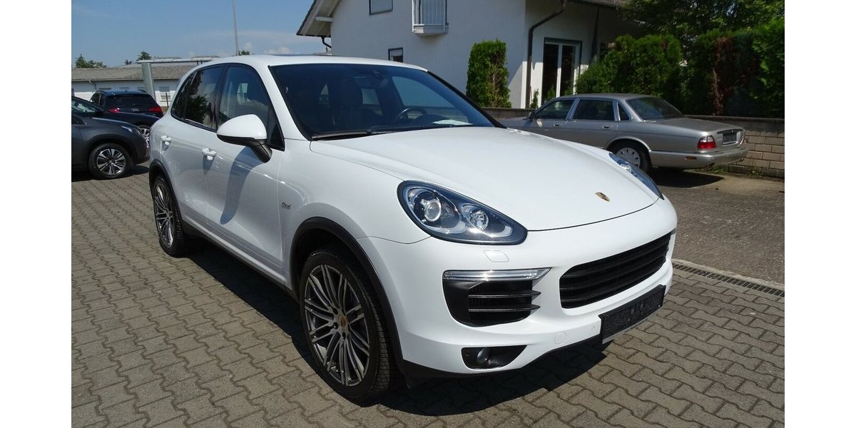 Porsche Cayenne S 4,2l Diesel Pano, Navi, 21 Zoll, Standhe 229.443 km 22.990 &euro; Rodgau 63110