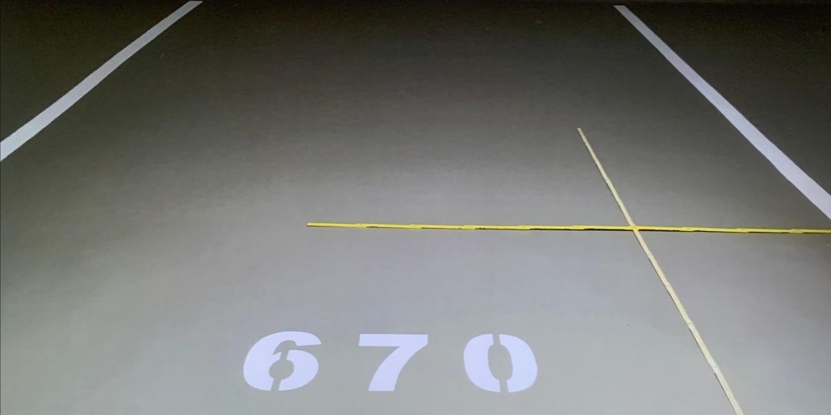 ***überbreiter Garagenstellplatz in Frankfurt*** zimmer