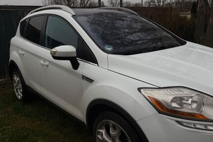 Ford Kuga 219.000 km 4.900 &euro; Neu Isenburg 63263