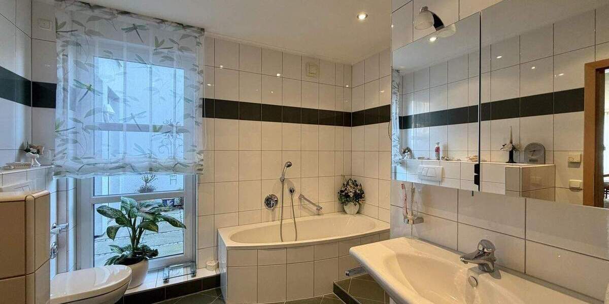 Etagenwohnung Obertshausen Hausen - 3 Zimmer, 145 m&sup2;, 419.000&euro; | Angebot:24827396