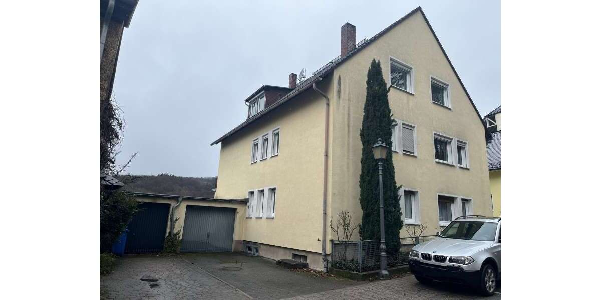 Einfamilienhaus Kronberg im Taunus - 12.5 Zimmer, 339 m&sup2;, 1.175.000&euro; | Angebot:25906399