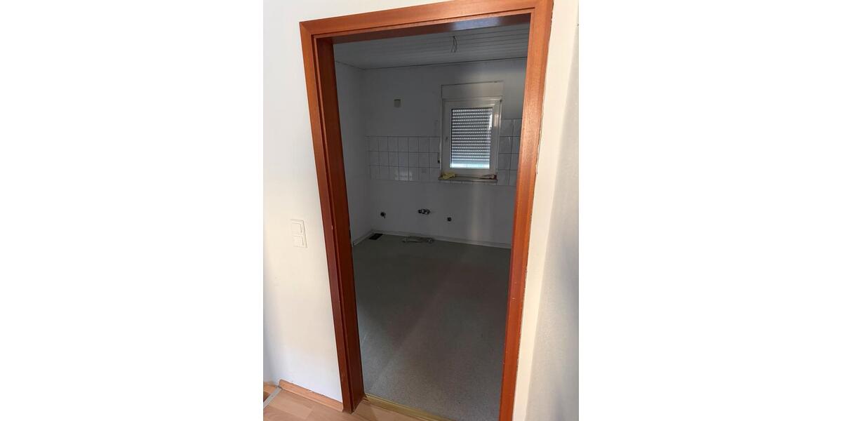 6-Zimmer Zweifamilienhaus nur 150 m zum Main – familienfreundlich 6 zimmer