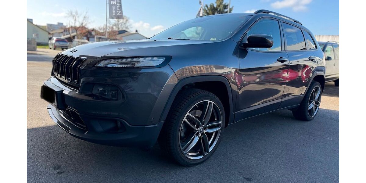 Jeep Cherokee 127.423 km 9.499 &euro; Frankfurt am Main 60386