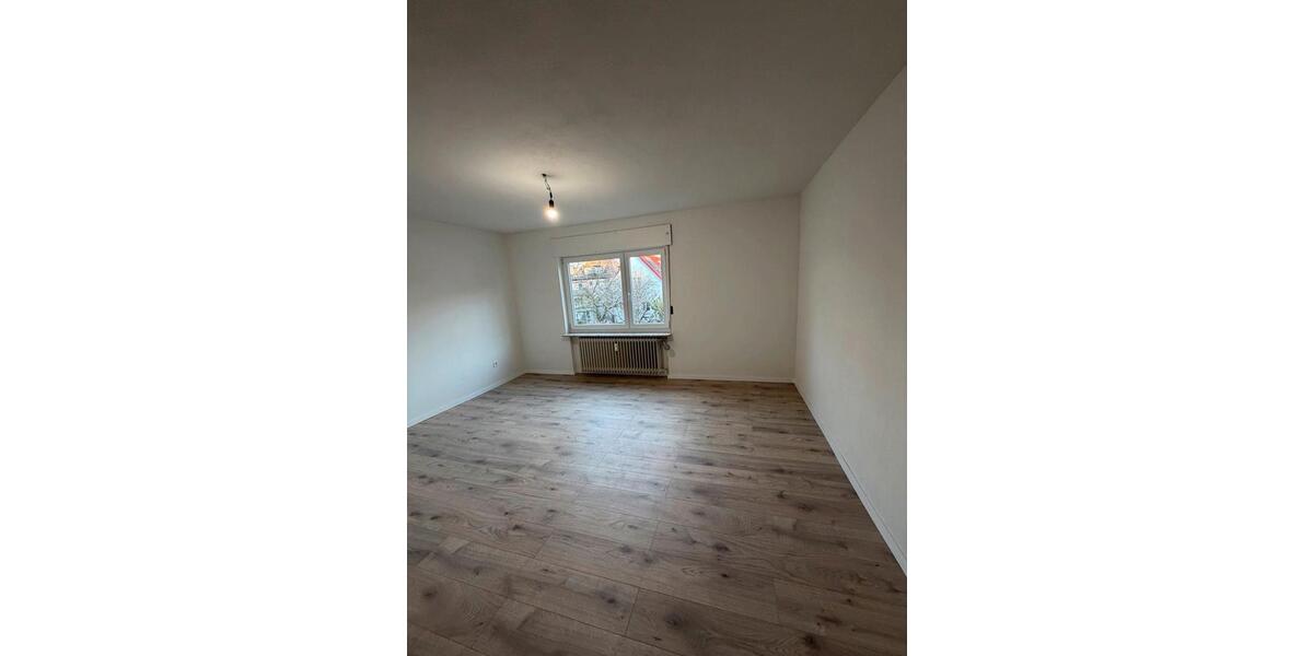 Etagenwohnung Flörsheim am Main - 3 Zimmer, 90 m&sup2;, 1.150&euro; | Angebot:25284582