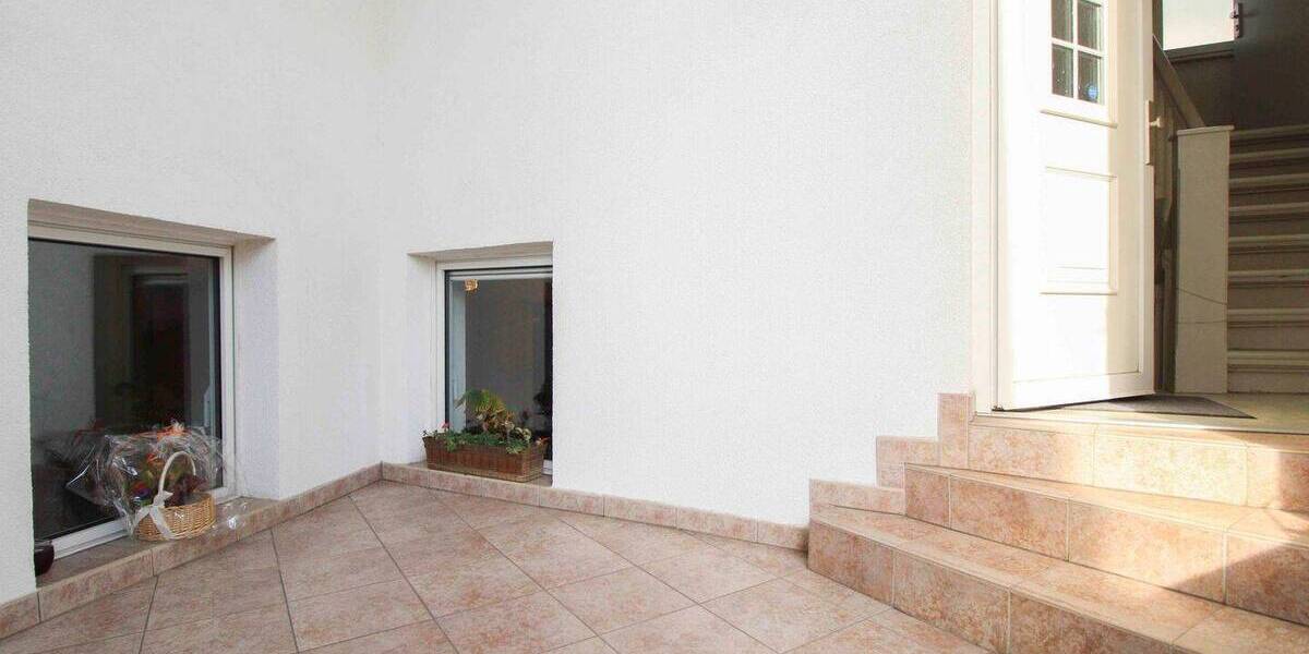 Einfamilienhaus Frankfurt am Main Rödelheim - 6 Zimmer, 175 m&sup2;, 749.000&euro; | Angebot:26275662