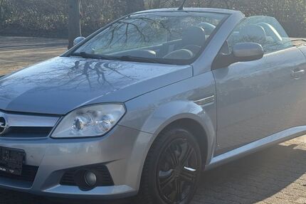 Opel Tigra 162.000 km 2.222 &euro; Rüsselsheim 65428