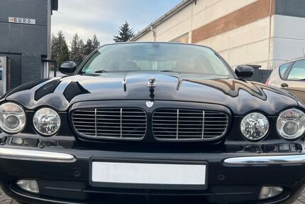 Jaguar XJ 206.000 km 7.800 € Maintal-Dörnigheim 63477