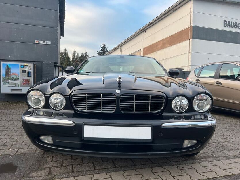 Jaguar XJ 206.000 km 7.800 € Maintal-Dörnigheim 63477