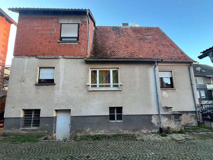 Haus zum Kaufen in Freigericht 175.000 € 156 m²