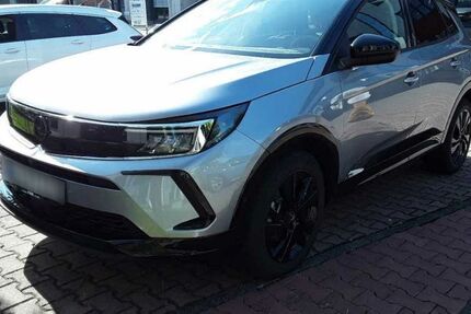Opel Grandland (X) 11.802 km 23.980 € Rüsselsheim 65428