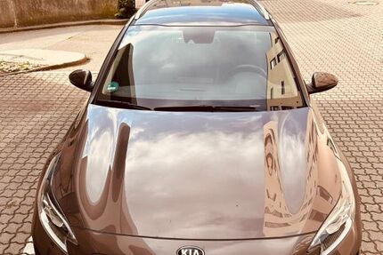 Kia XCeed 61.000 km 19.990 € Frankfurt 60489