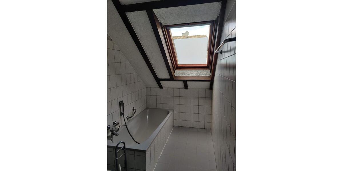 Großzügige 3-Zimmer-Wohnung mit Kellerabstellraum in Hain-Gründau 3 zimmer