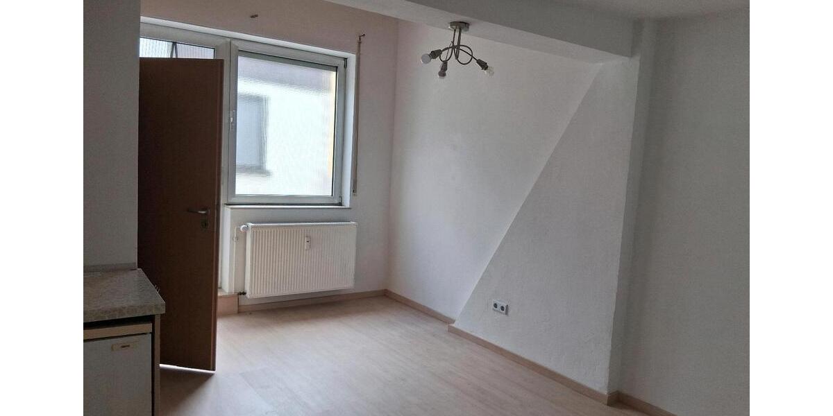 Dachgeschoßwohnung Alzenau - 2 Zimmer, 40 m&sup2;, 400&euro; | Angebot:26326267