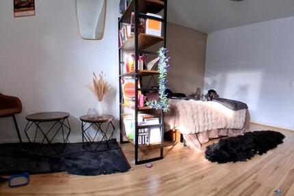 Großes WG Zimmer in 6er Haus WG 1 zimmer