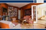 Exklusive Altbauetage mit Balkon