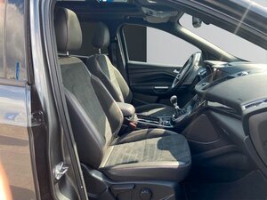 Ford Kuga 1.5 ST-Line*WinterP*DesignP4*Pano* 86.000 km 16.490 &euro; Nidderau 61130