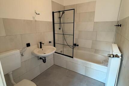 Charmante 2- zimmer Wohnung mit Separatem Eingang und Terasse 2 zimmer