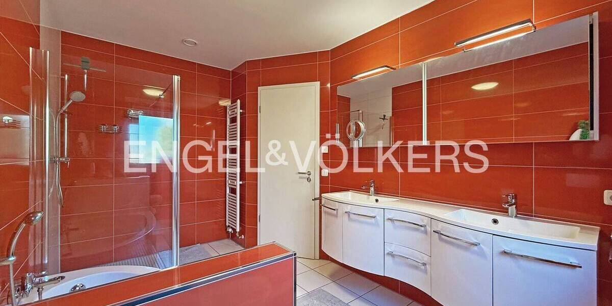 Bungalow Rosbach vor der Höhe Nieder-Rosbach - 3 Zimmer, 99 m&sup2;, 599.000&euro; | Angebot:26291159