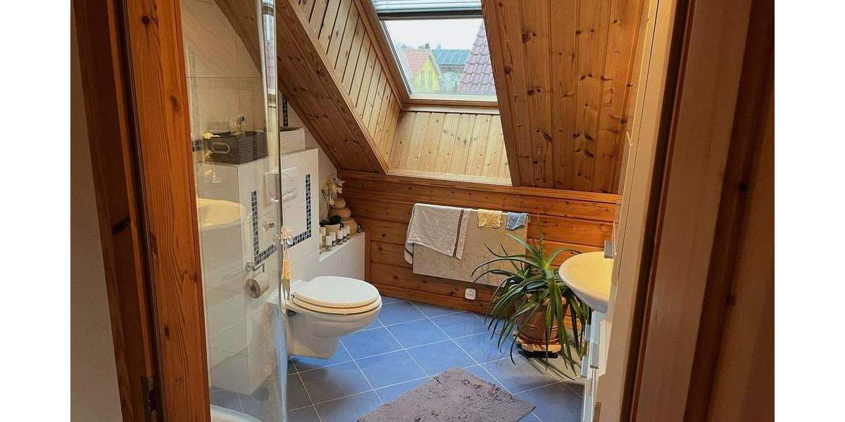 Wunderschönes schwedenrotes Holzhaus am Feldrand - von Privat 4 zimmer